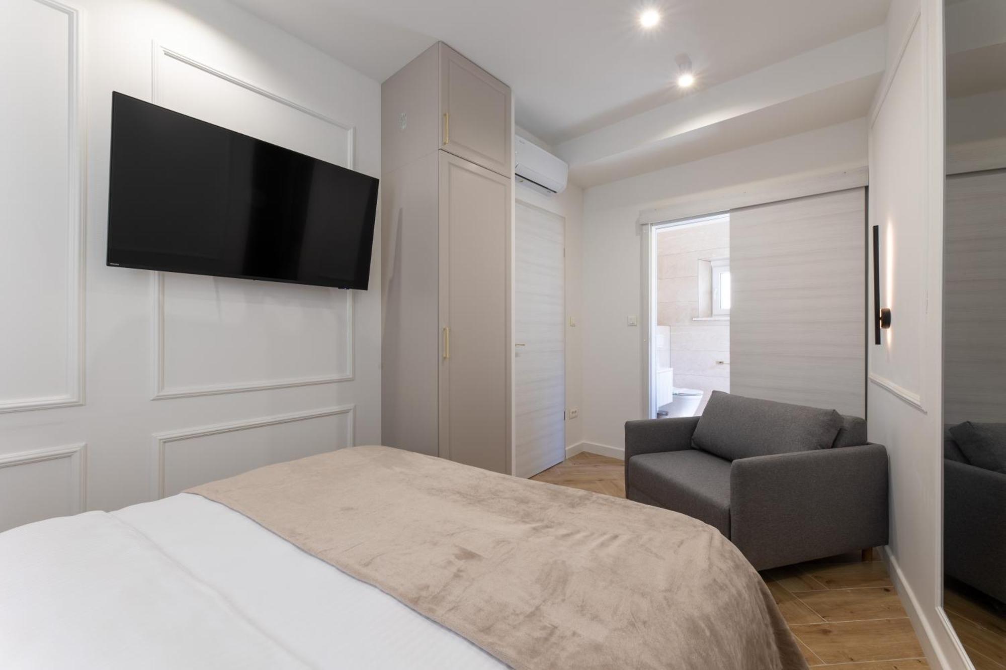 Palace Luxury Suites Split Bagian luar foto